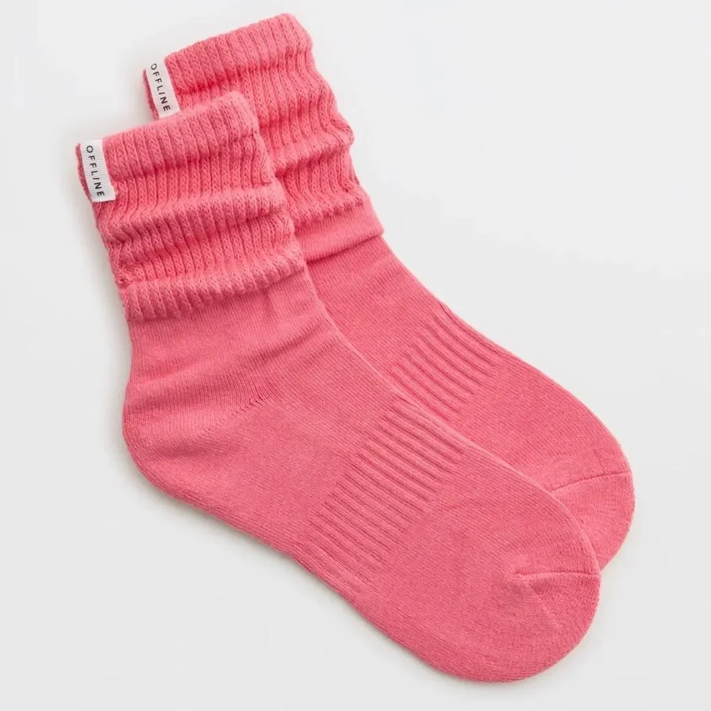 OFFLINE Playful Pink Short Scrunch Tab Logo Cotton Socks